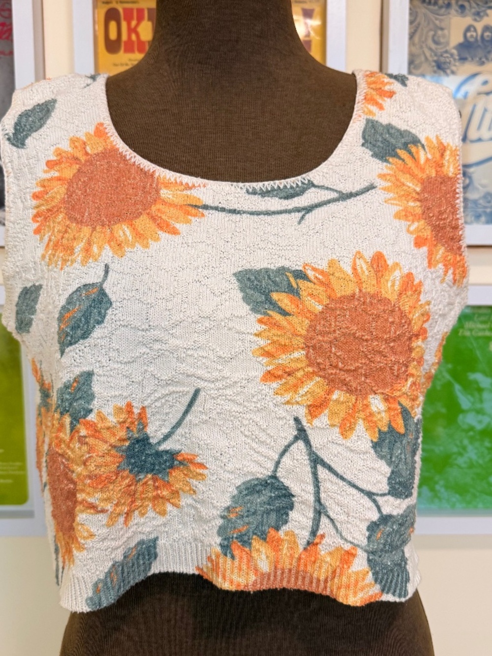 🌻 Vintage Sunflower Knit Crop Top 🌻